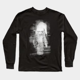 The nightwatchman nutcracker Long Sleeve T-Shirt